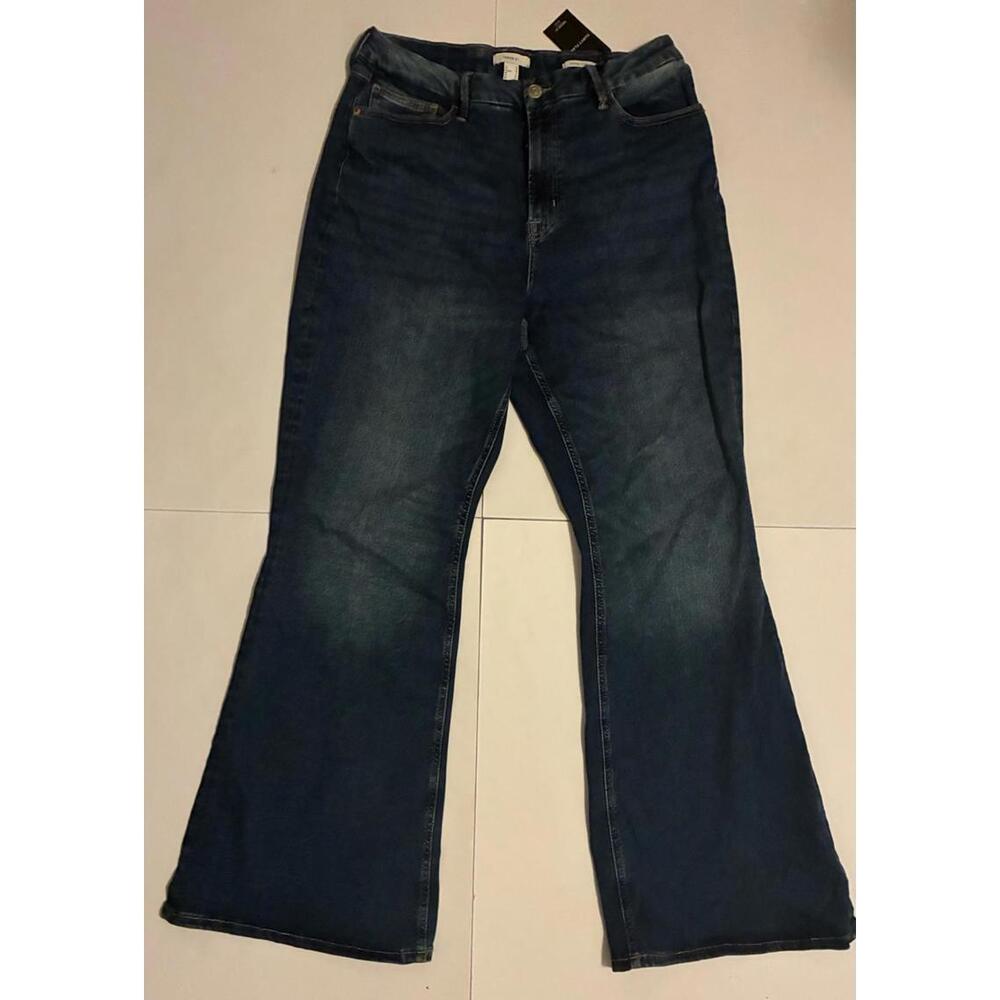 Forever 21 Curvy Flare Jeans Women’s Size 18 High Rise Stretch Denim NWT